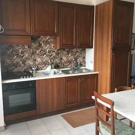 Splendida Porzione Di Indipendente A 150 Mt Dal Mare